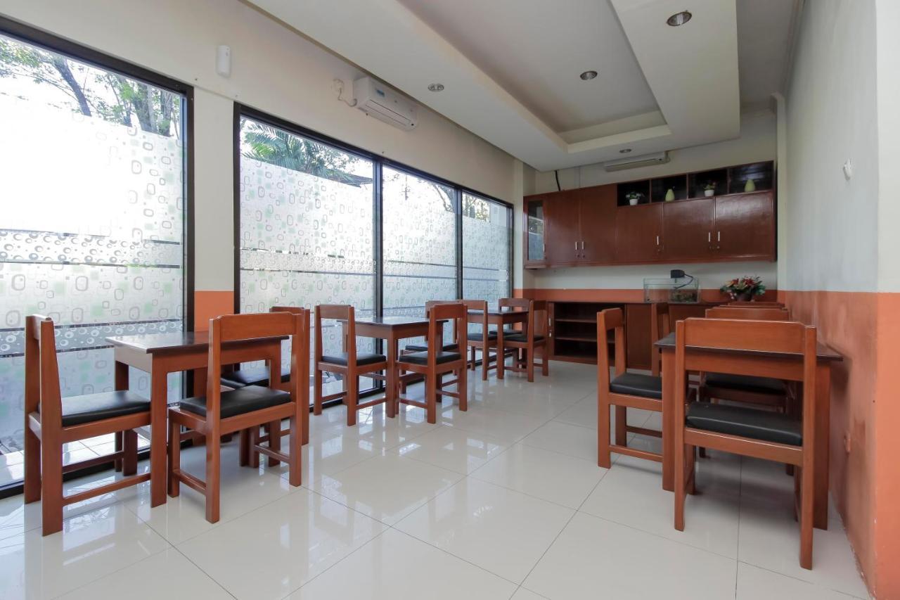 Reddoorz Near Jalan Jendral Sudirman Manado 호텔 외부 사진