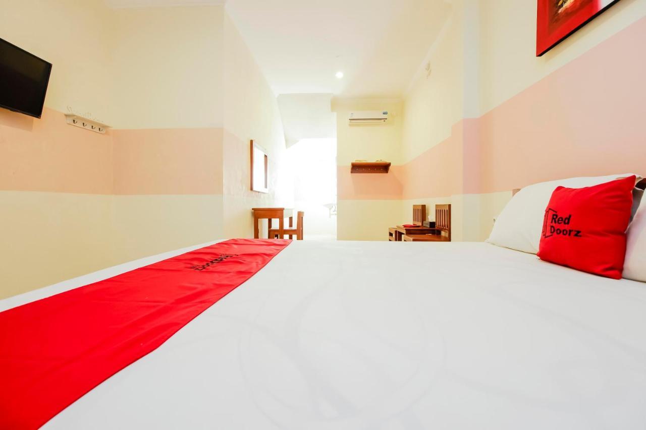 Reddoorz Near Jalan Jendral Sudirman Manado 호텔 외부 사진