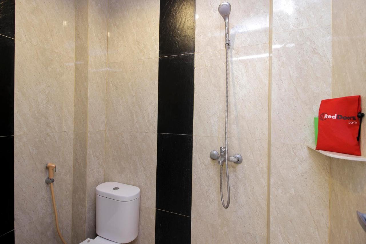 Reddoorz Near Jalan Jendral Sudirman Manado 호텔 외부 사진