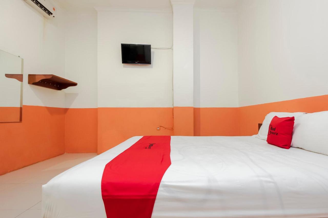 Reddoorz Near Jalan Jendral Sudirman Manado 호텔 외부 사진
