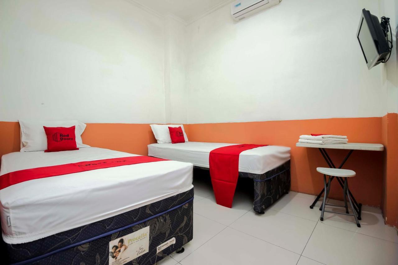 Reddoorz Near Jalan Jendral Sudirman Manado 호텔 외부 사진