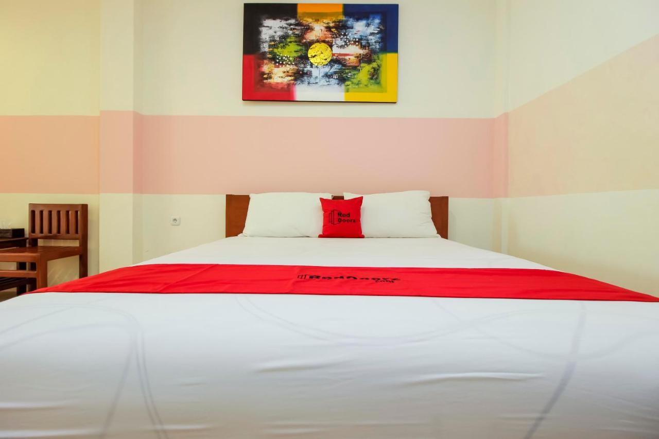 Reddoorz Near Jalan Jendral Sudirman Manado 호텔 외부 사진